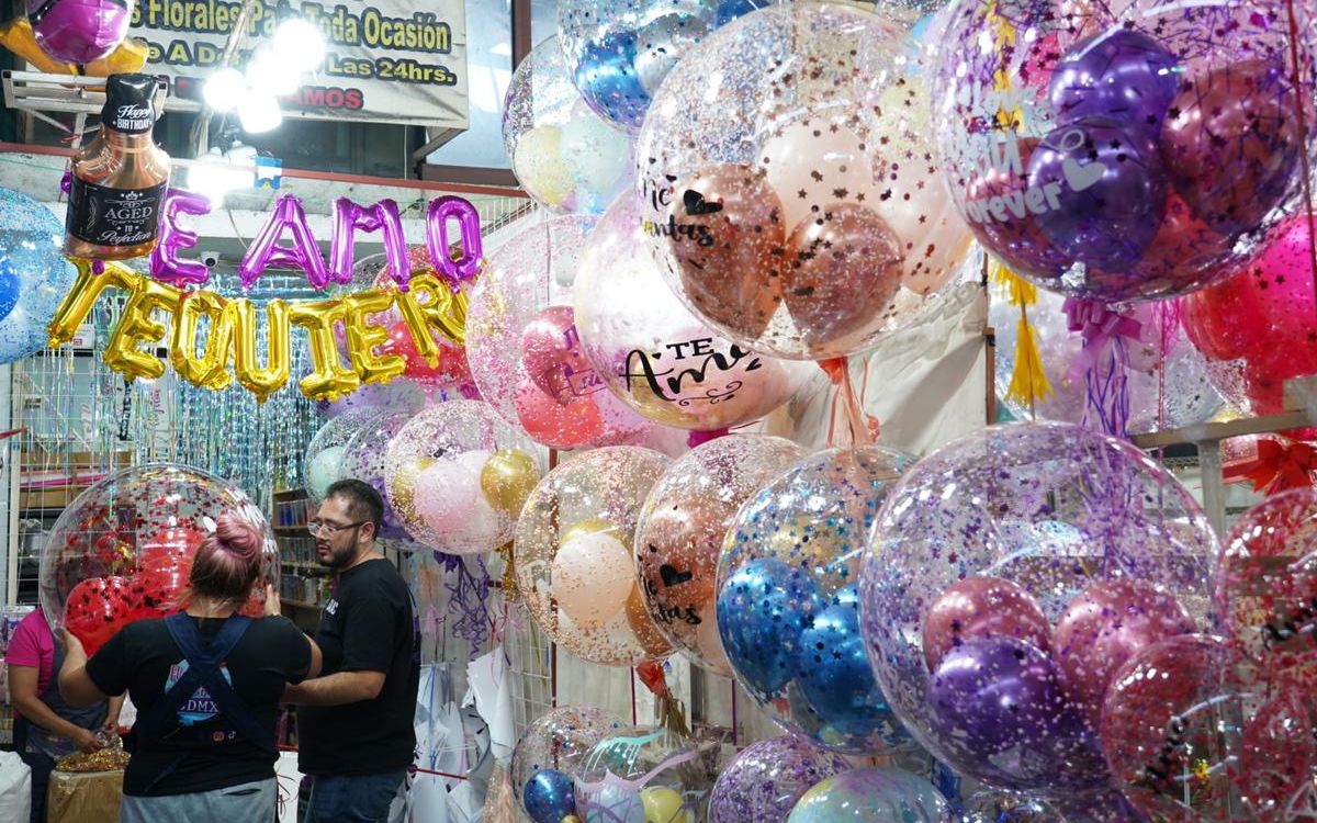 Mexicanos gastan hasta 87% más en San Valentín por subida de precios