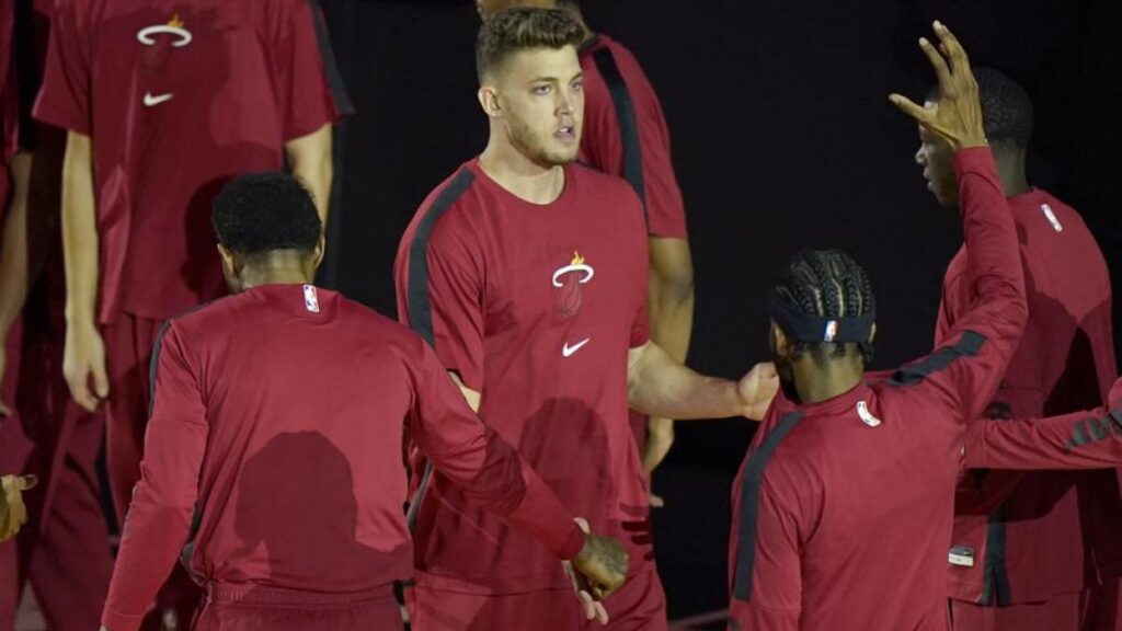 Meyers Leonard quiere volver a la NBA: "Sentí que había arruinado mi vida"