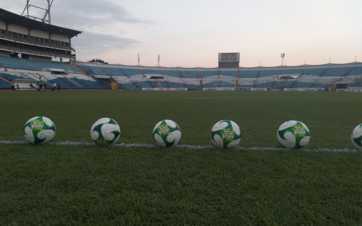 Muere adolescente en enfrentamiento entre barras del futbol hondureño