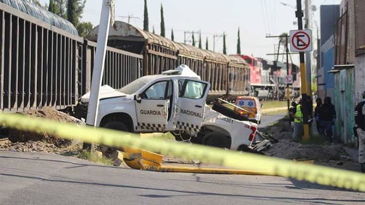 Mueren arrollados por el tren dos elementos de Guardia Nacional, hay otros dos heridos