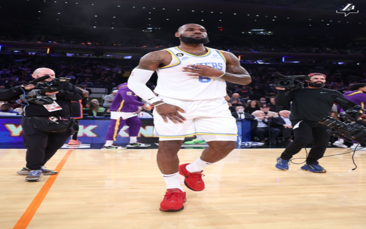 NBA: “Estoy feliz de estar unido a algunos de los mejores de la historia”: LeBron James | Video