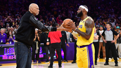 NBA: Kareem pasa la estafeta a LeBron, 'un jugador que domina este juego' | Video
