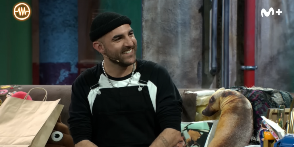 Nil Moliner responde a las preguntas sobre sexo y dinero de 'La Resistencia': "¡Qué dices!"