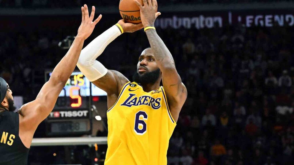 Oficialmente el Rey: LeBron James es el máximo anotador en la historia de la NBA