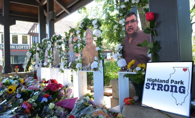 Padre del sospechoso del tiroteo masivo del 4 de julio en Highland Park se declara no culpable