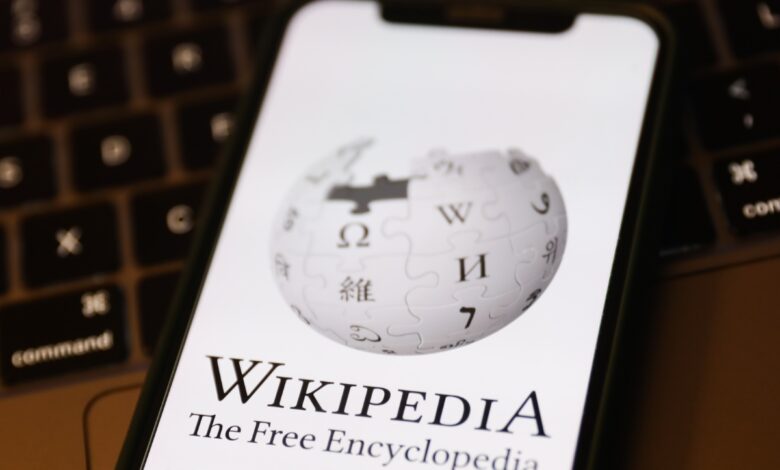 Por 'contenido blasfemo', Pakistán bloquea Wikipedia