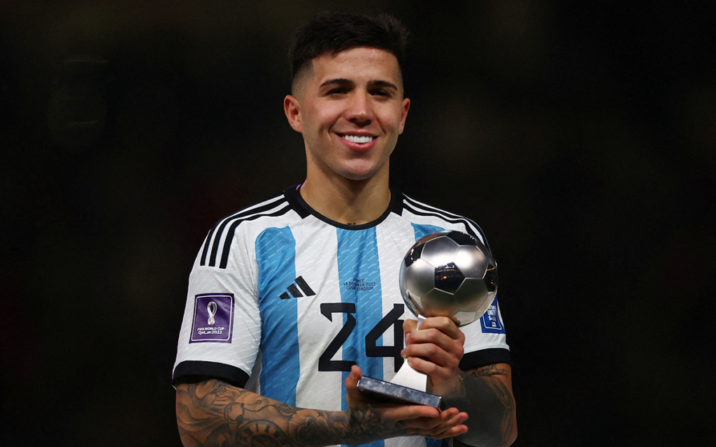 Premier League: El argentino Enzo Fernández llega al Chelsea por cifra récord