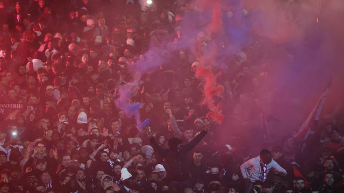Protesta pacífica de los aficionados del PSG