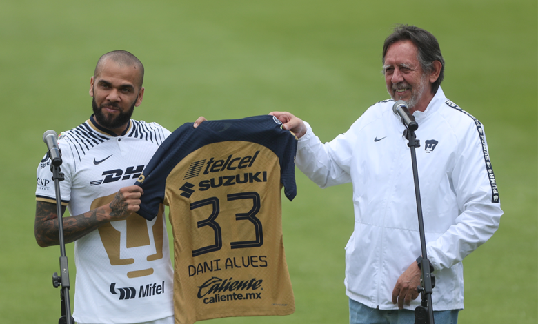 Pumas no ha solicitado indemnización a Dani Alves, asegura presidente del club