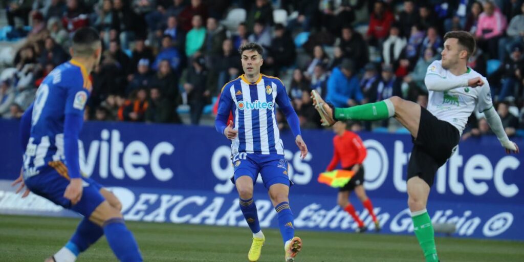 Punto insuficiente para Racing y Ponferradina