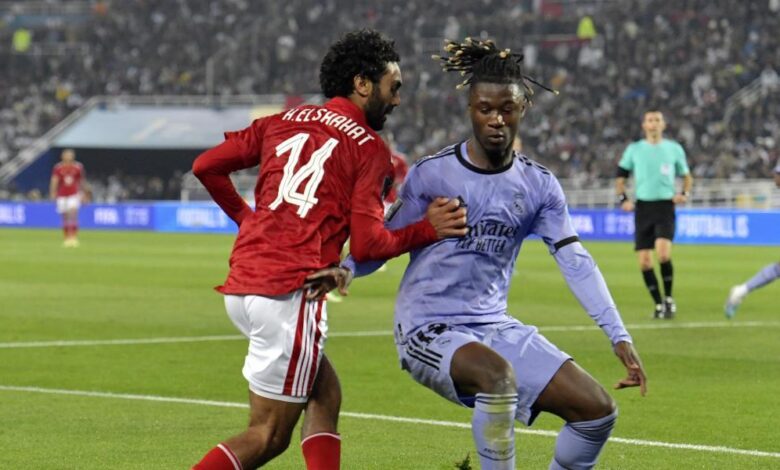 Quejas del Madrid por un penalti no pitado y el Al Ahly marca de pena máxima