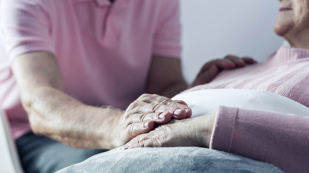 Quién es elegible para recibir cuidados paliativos, el tratamiento al que ingresó Jimmy Carter