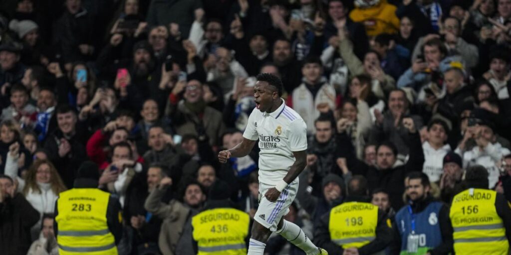 Real Madrid - Valencia, en directo | LaLiga Santander: ¡El partido se calienta!