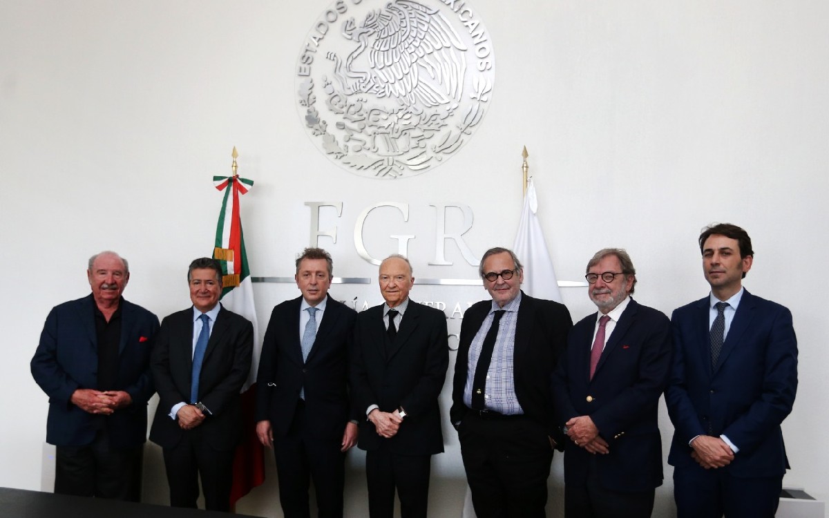 Reaparece públicamente el fiscal Gertz Manero