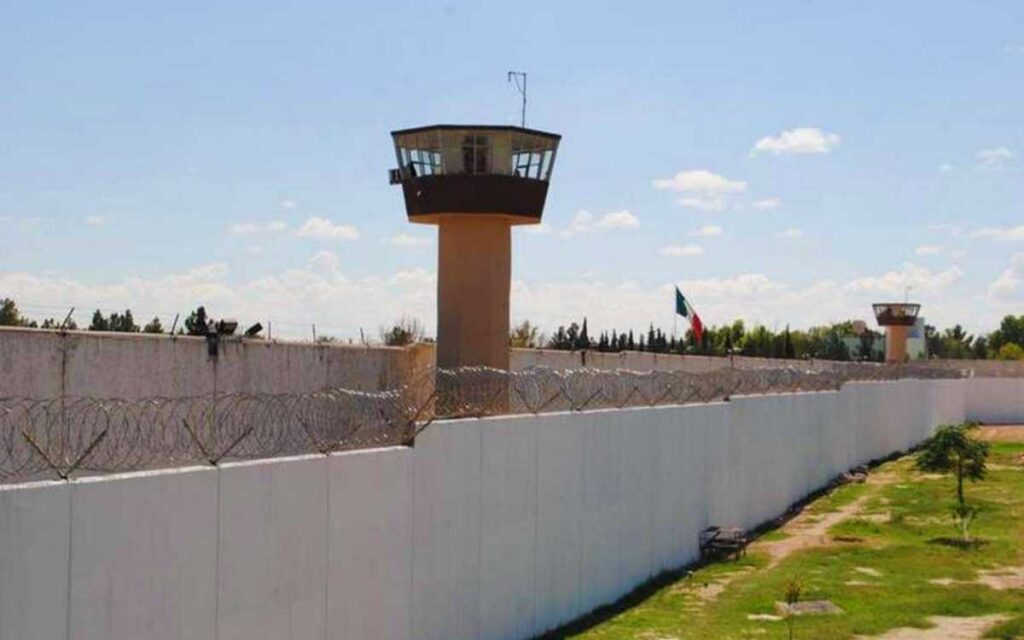 Recapturan a tres reos que escaparon tras motín del penal de Ciudad Juárez