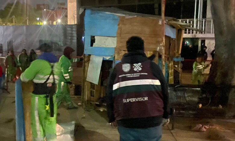 Retiran plantón a favor de la marihuana frente al Senado | Fotos y Videos