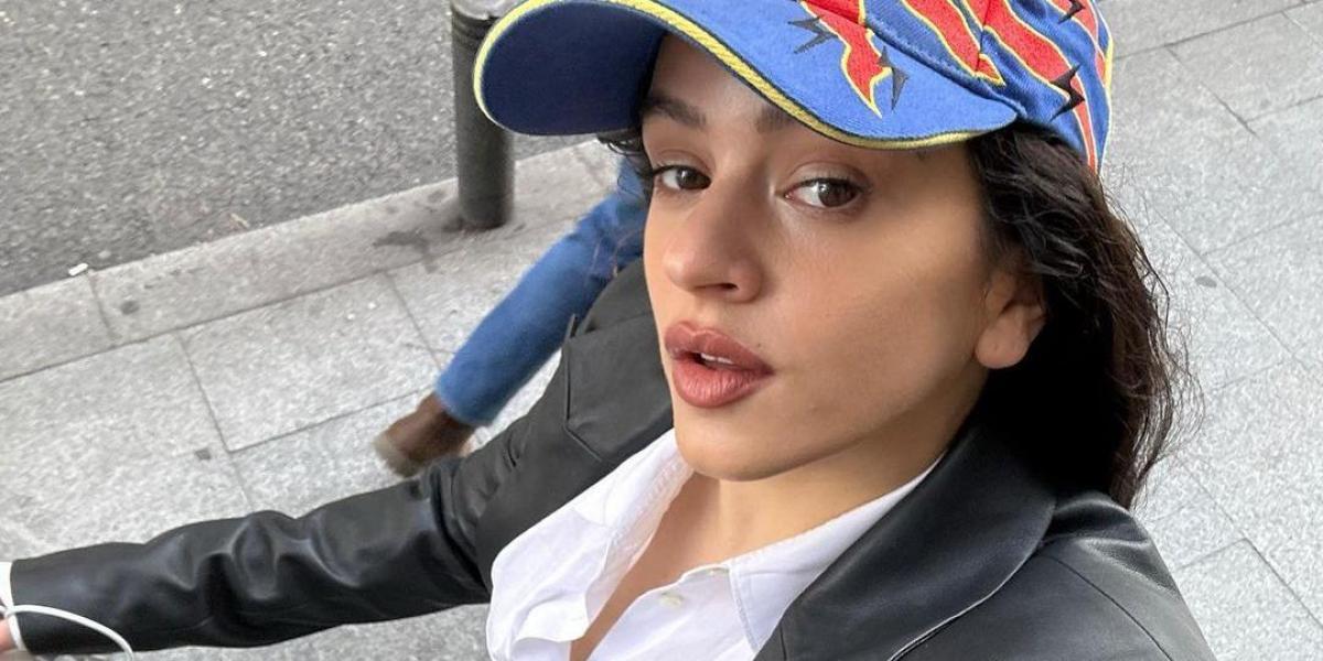 Rosalía sorprende en Instagram con un nuevo 'selfie' semidesnuda