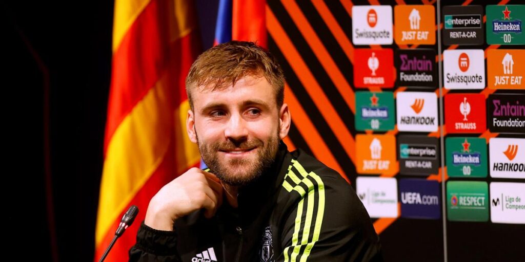 Shaw: "El Barça es un test de nivel que nos mostrará dónde estamos"