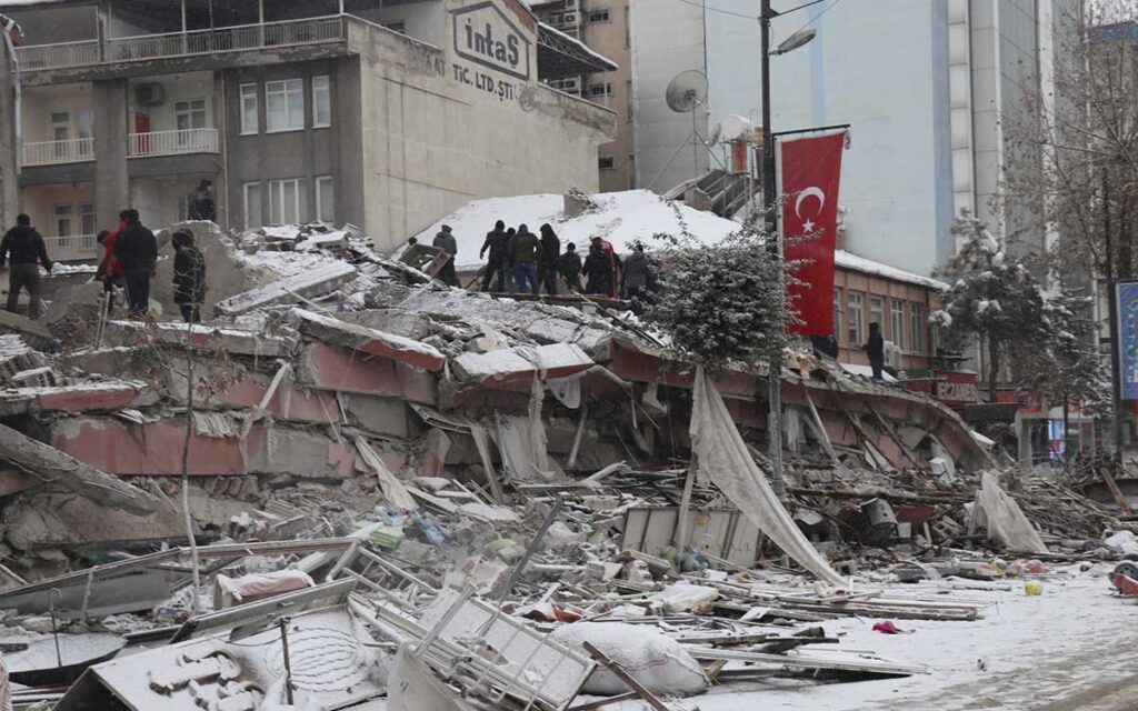 Sismo en Turquía: Embajada turca se abre a donativos