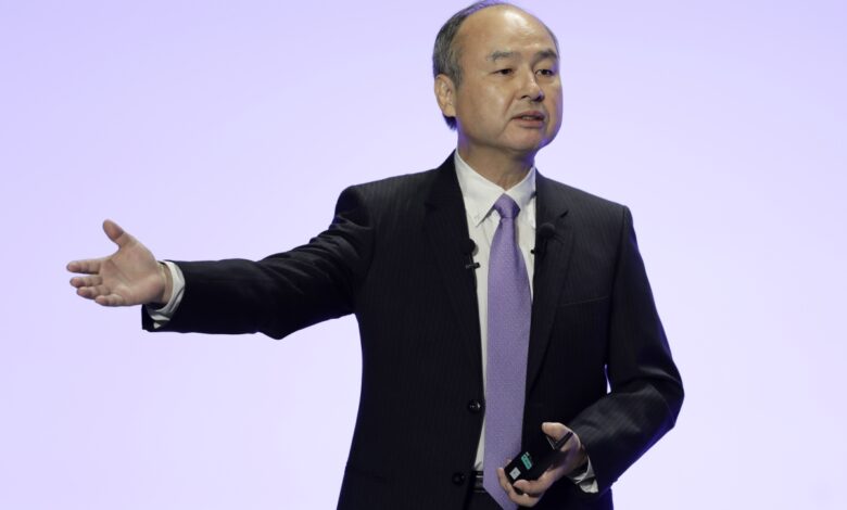 SoftBank pierde casi $ 6 mil millones en un trimestre a medida que continúa la recesión