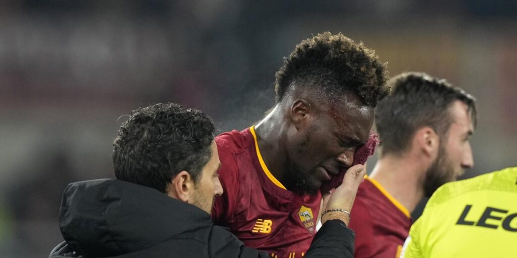 Tammy Abraham pasa por el quirófano