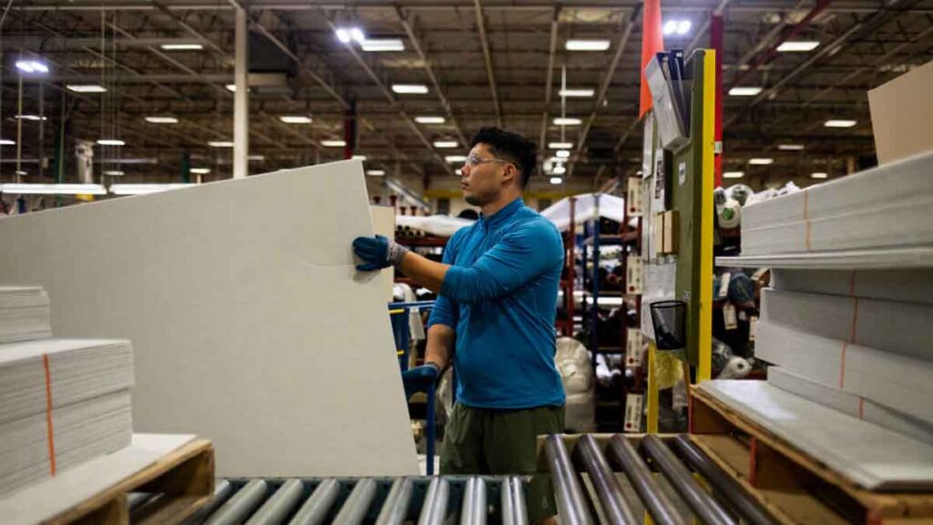 Tasa de desempleo cae al 3.4%