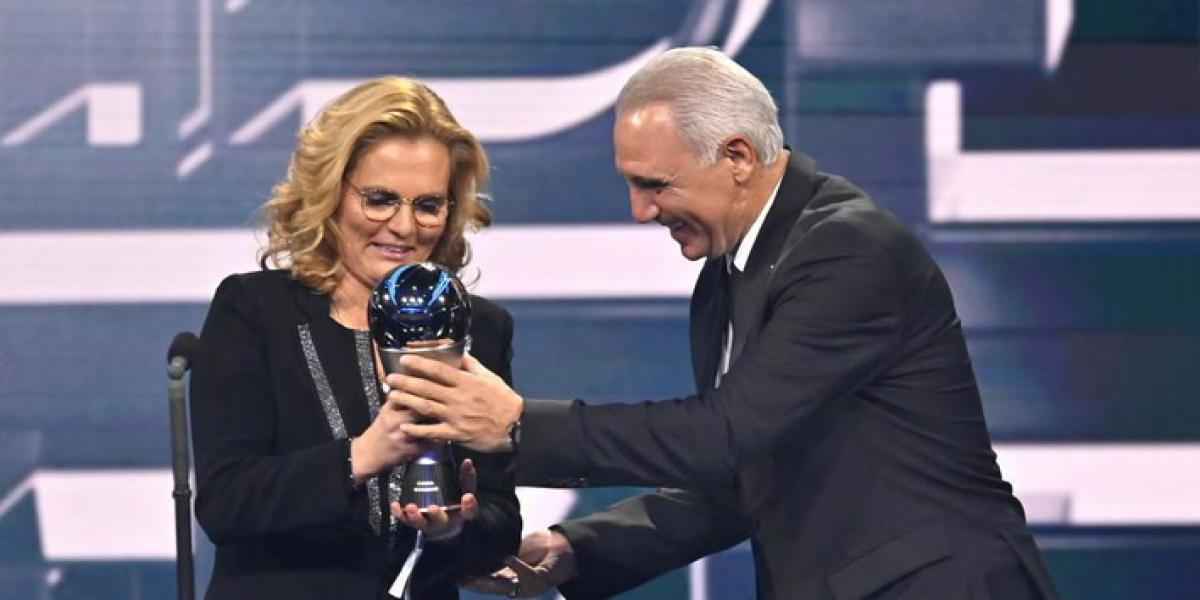 Tercer The Best para Sarina Wiegman