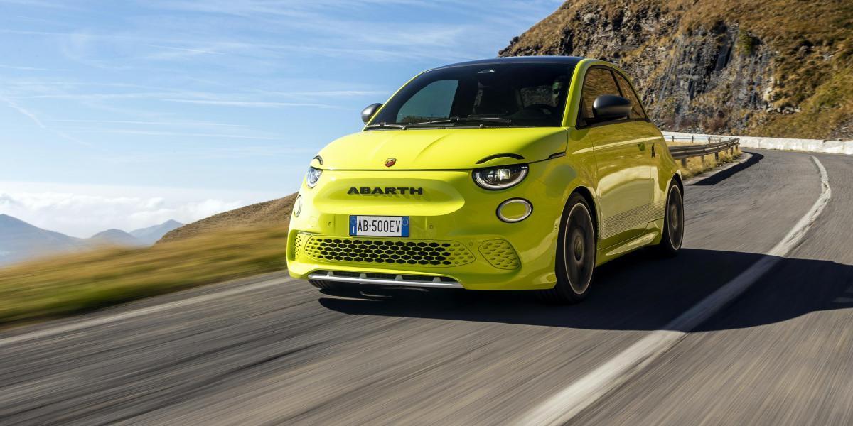 Todos los detalles de la edición limitada del Abarth 500e 'Scorpionissima'