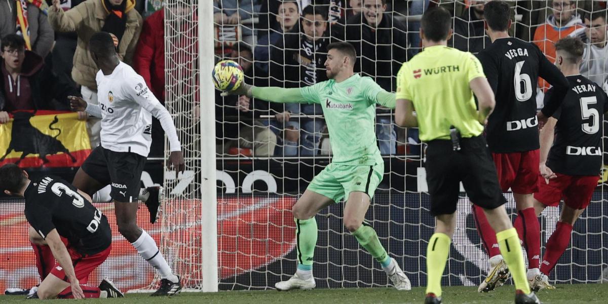 Unai Simón es un número 1