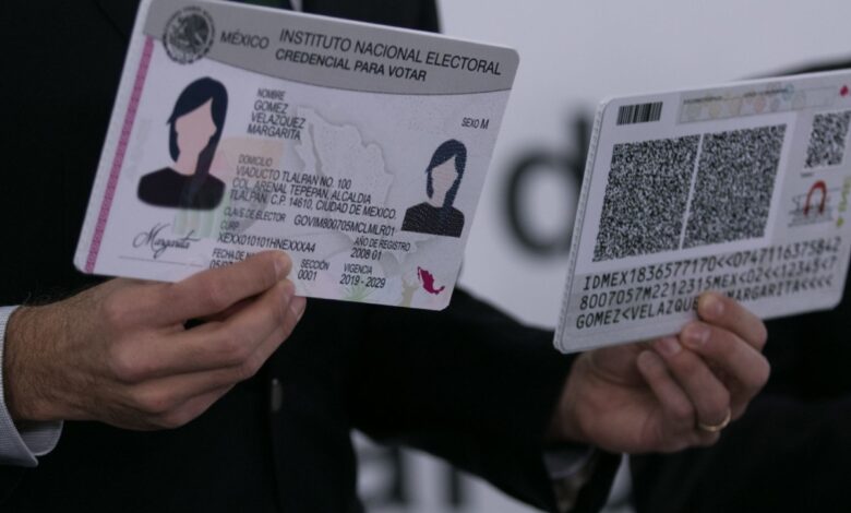 Van por credencial para votar para personas no binarias
