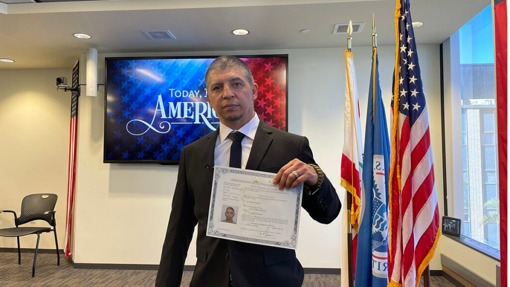 Veteranos logran su sueño americano tras pasar años deportados en México