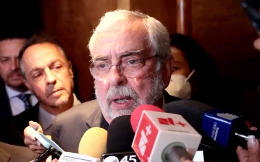 Yasmín Esquivel ya entregó sus argumentos a la UNAM