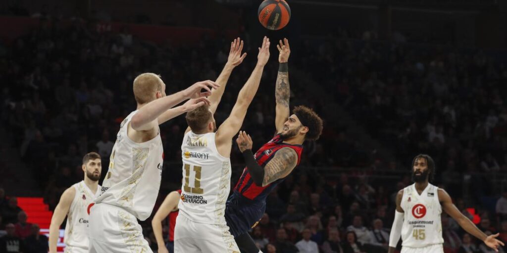 Zalgiris y Baskonia pelean por los playoff en Kaunas
