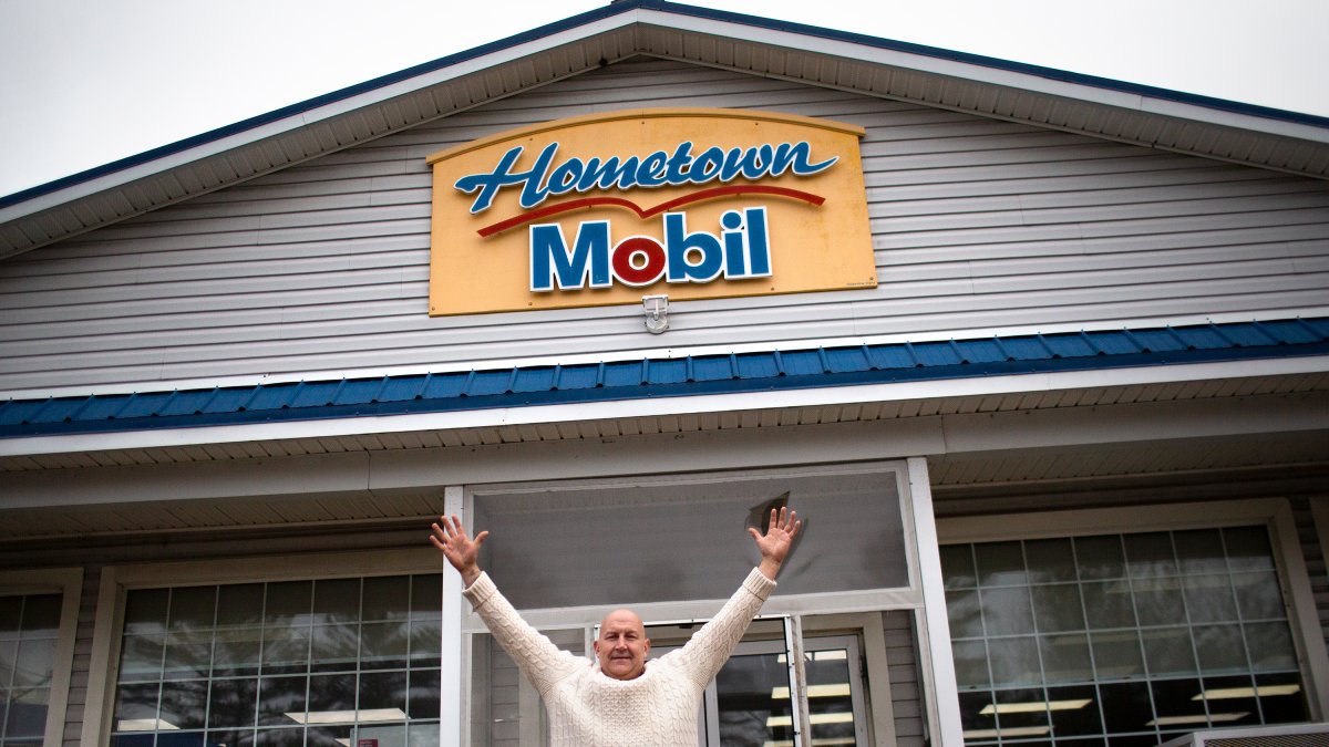 ganador del Mega Millions reclama premio de $1,350 millones