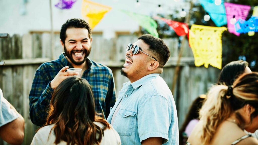 legisladores hispanos proponen prohíbir el término “latinx” porque es “ofensivo”