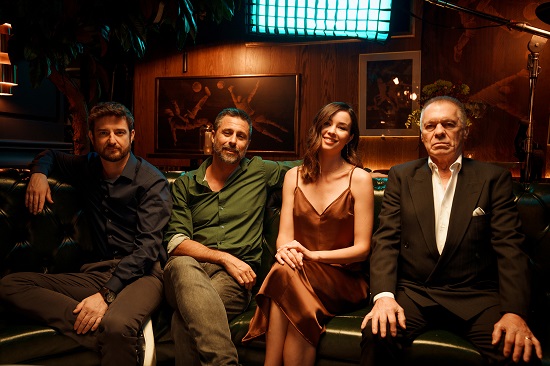 ‘Pollos sin cabeza’, la serie de comedia de Álex de la Iglesia se estrenará en abril