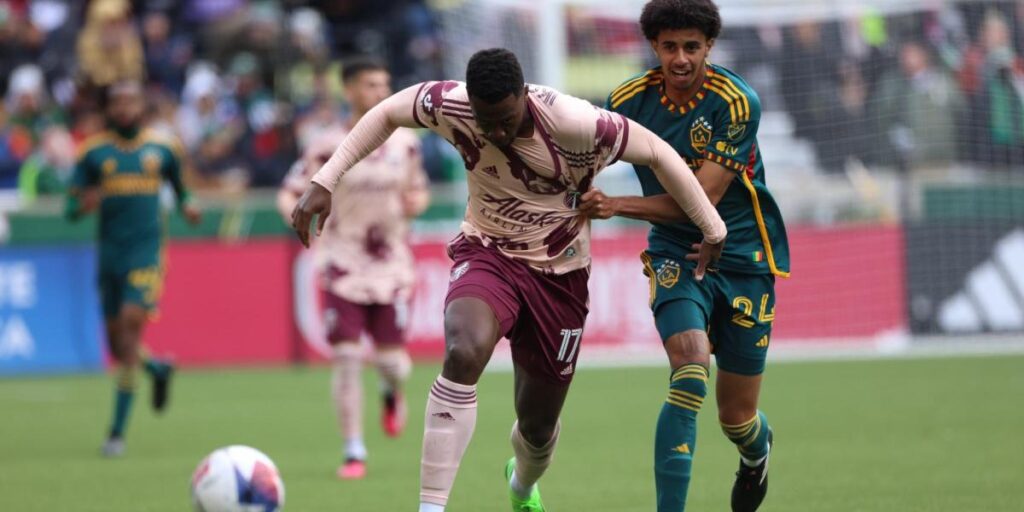 0-0: El Galaxy de Riqui Puig no levanta cabeza