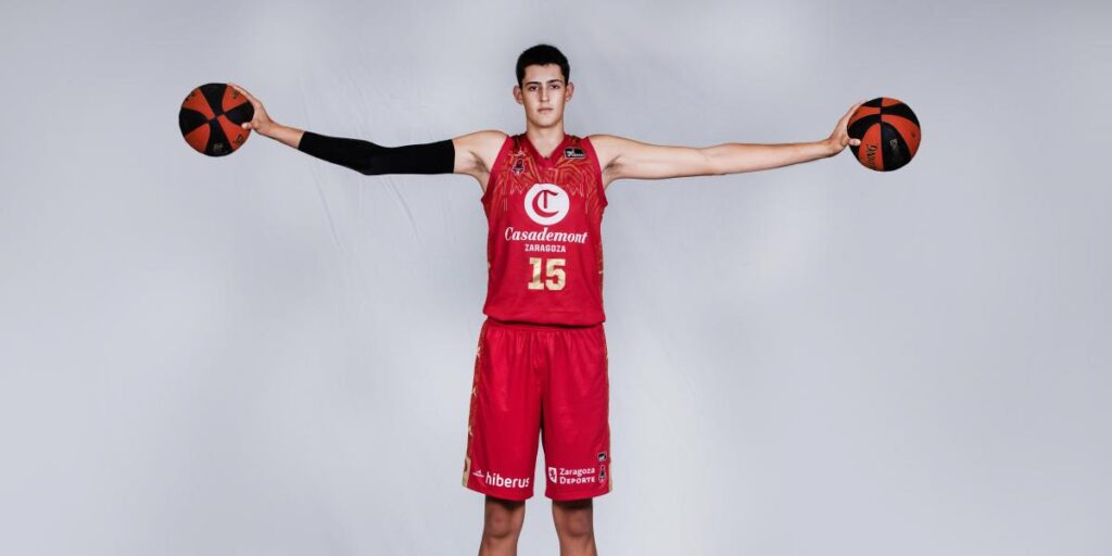 'Sports Illustrated' ensalza a Aday Mara: "Posee herramientas físicas de élite"