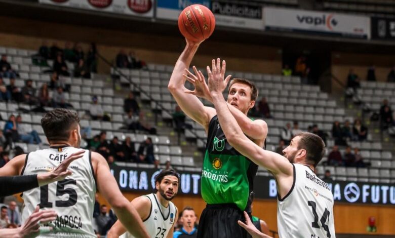104-81: La Penya reafirma su candidatura al liderato con una exhibición