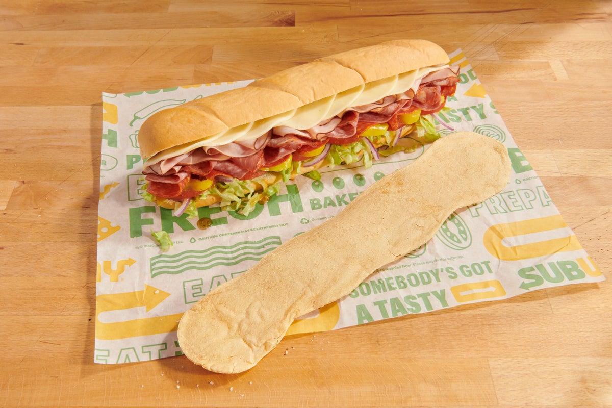 Subway está lanzando una patata frita de un pie de largo