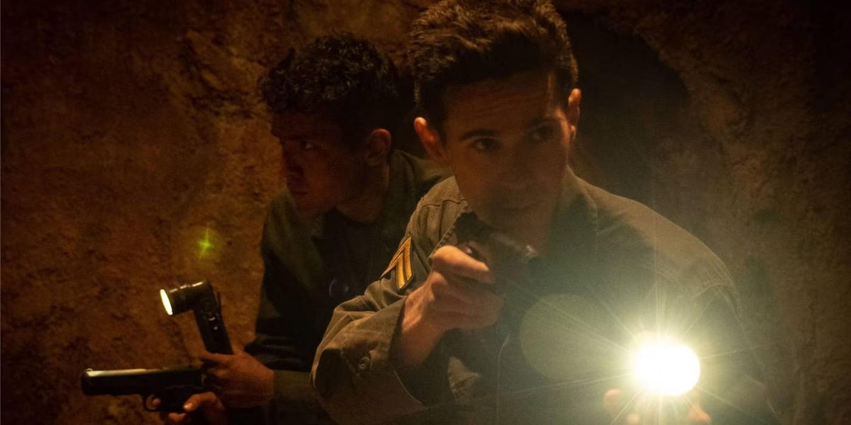 El veterano productor Mark Burman habla sobre la dirección de una película de guerra a gran escala en 20 días