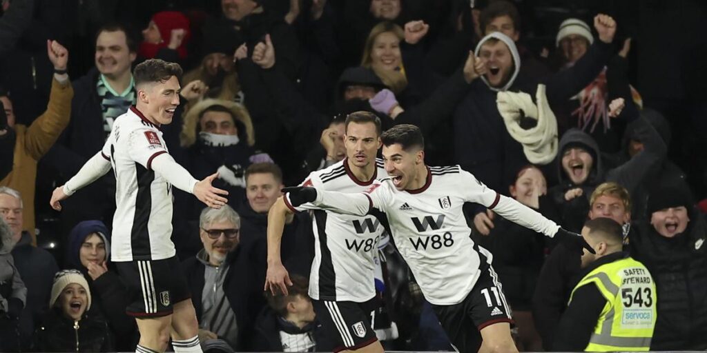 2-0: El Leeds de Javi Gracia merece más pero queda eliminado