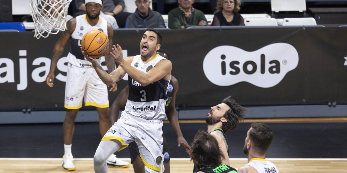 75-71: El Lenovo Tenerife, ya primero, supera al Darussafaka en un partido de trámite