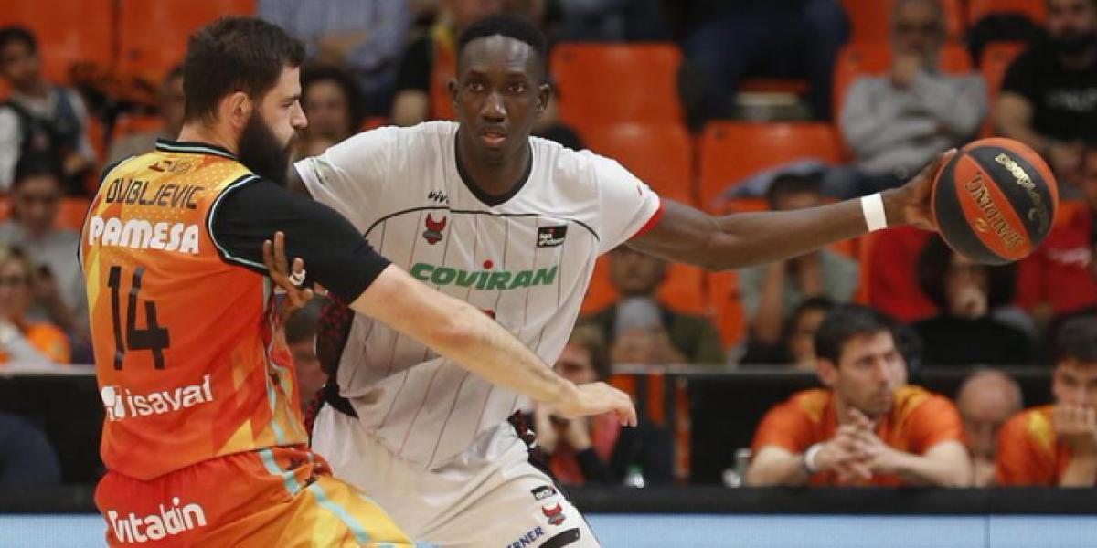 80-72: El Valencia exprime su cuarto triunfo seguido ante un Granada negado
