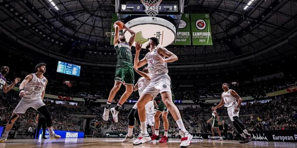 81-76: El Unicaja se levanta a tiempo
