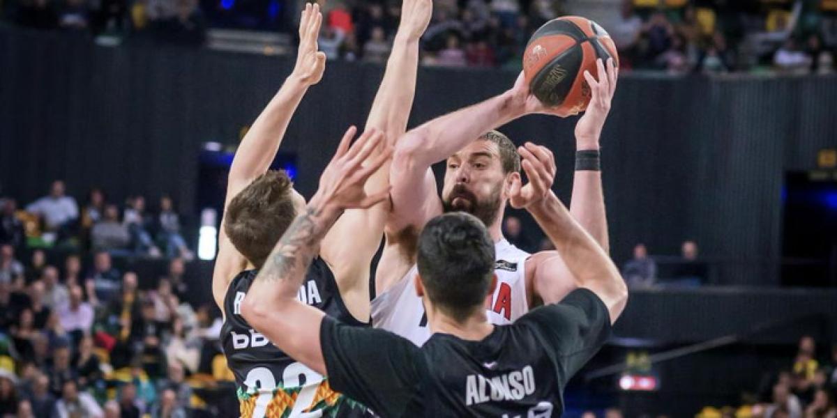 84-77: El Bàsquet Girona naufraga en Bilbao y encadena su tercera derrota consecutiva