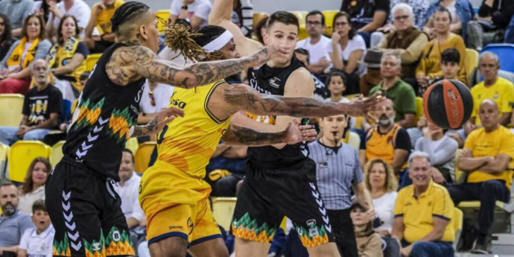 94-71: El Granca vapulea al Bilbao y se consolida en zona de playoff