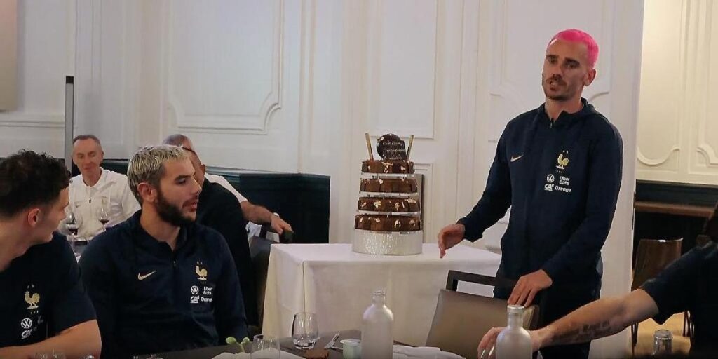 A buen entendedor... Griezmann, Erika y sus mensajes tras la 'traición' de Deschamps