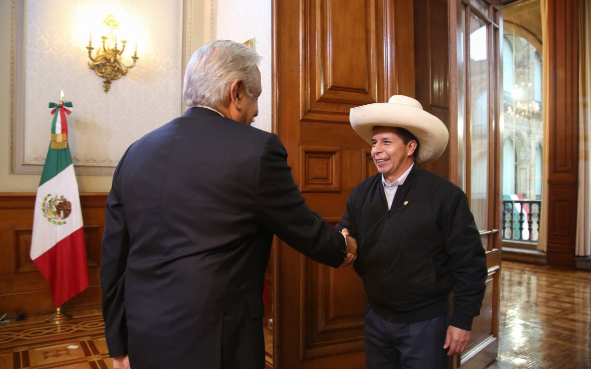 AMLO acepta reunirse con el abogado de Pedro Castillo