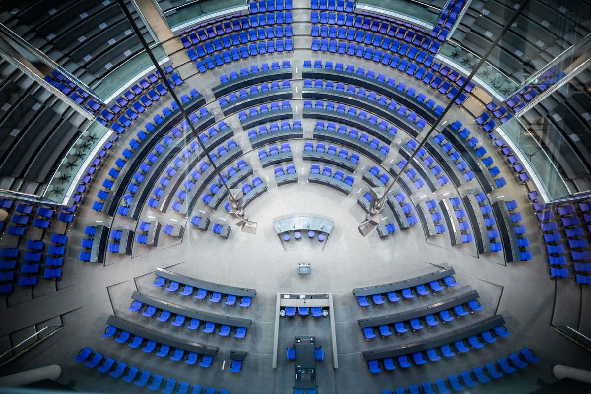 Alemania aprueba la reforma electoral que reduce su mastodóntico Bundestag entre airadas protestas de la oposición
